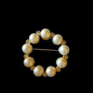 Nice Marcella vintage brooch